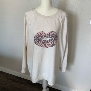 Wildfox lipstick sweatshirt size Large